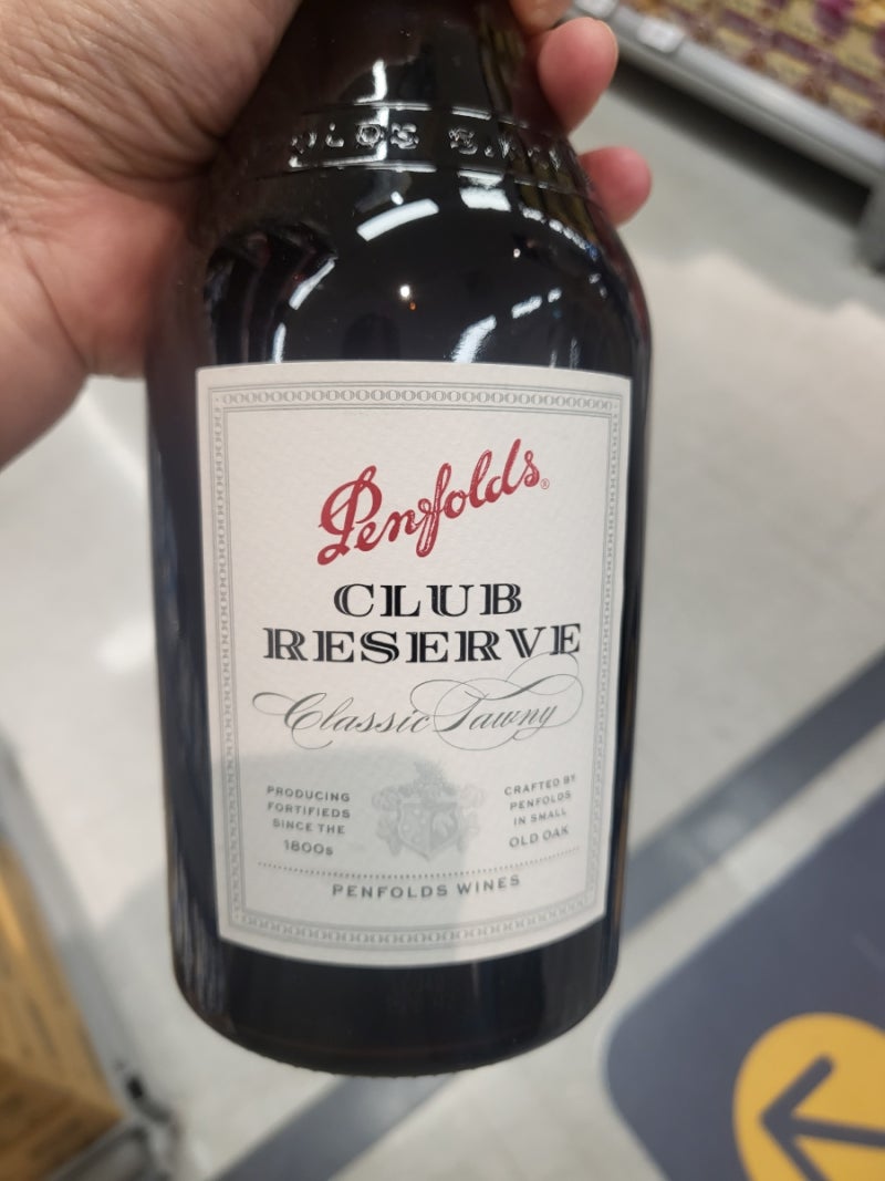 Rượu vang Penfolds Club Reserve Classic Tawny