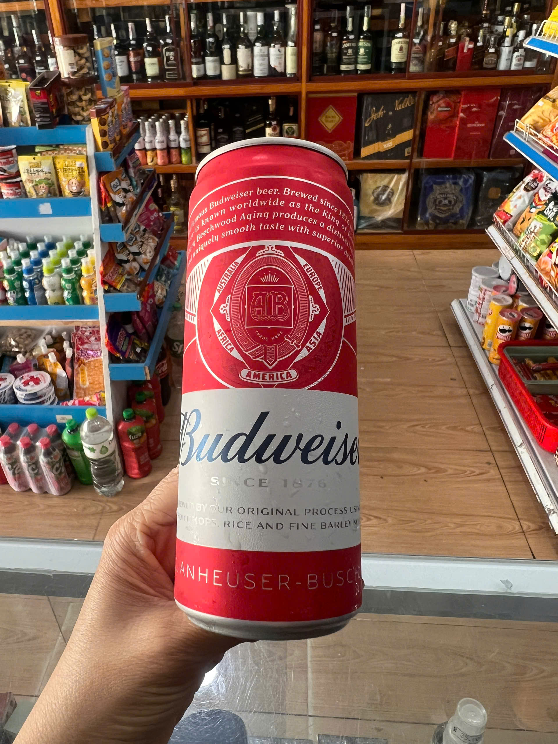 Bia Budweiser - 330ml- Alc 5.0%