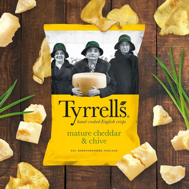 Tyrrells Mature Cheddar & Chive Crisps- 150g