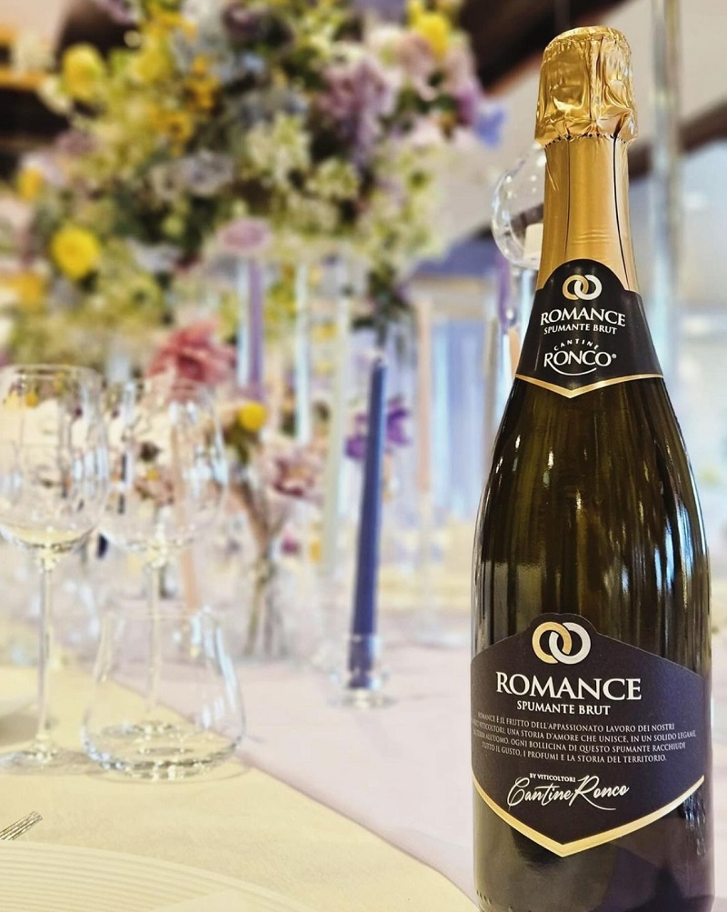 Romance Spumante Brut- Sparkling wine- 75cl- 11%v/v