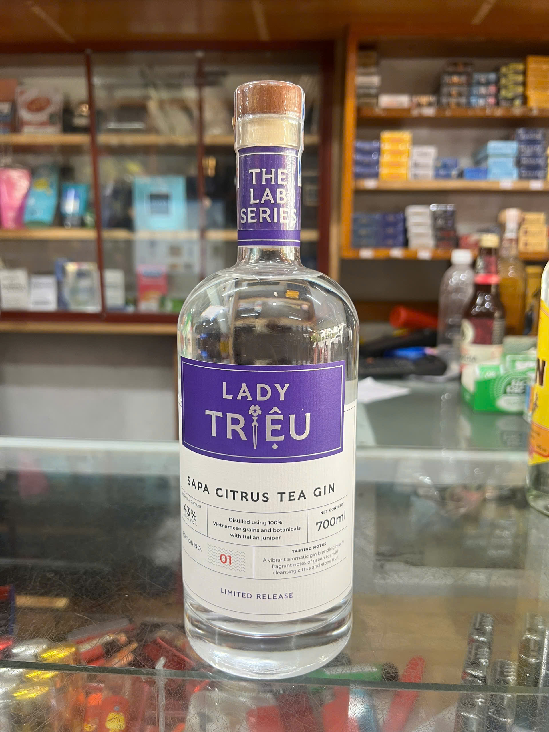 Lady Triệu Sapa Citrus Tea Gin-70cl- 43%v/v