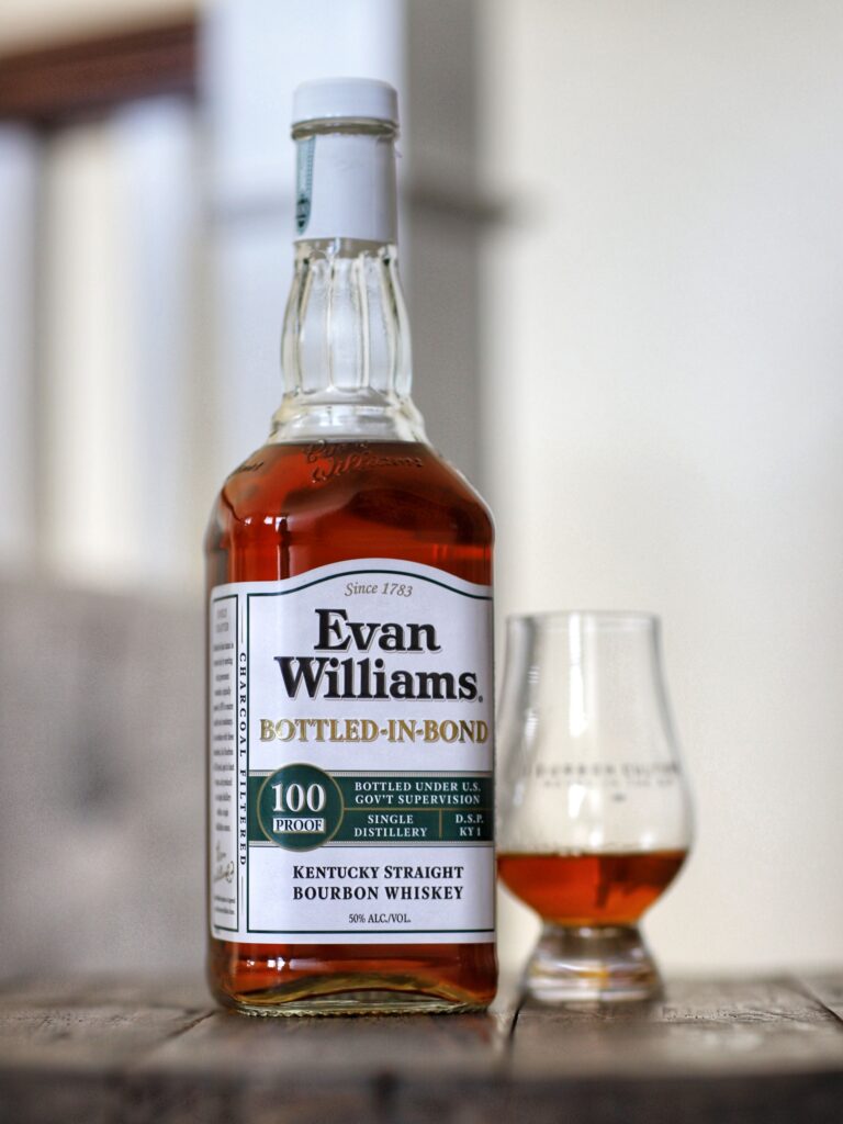 Rượu Evan Williams Bottled in Bond Bourbon- 50%v/v- 75cl
